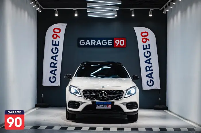 Mercedes-Benz GLA200 2020