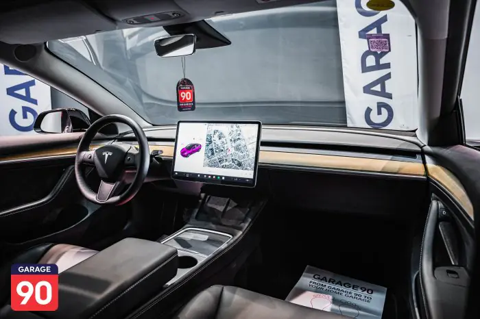 Tesla Model 3 2022 - صورة 15