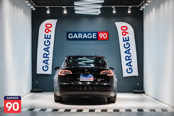 Tesla Model 3 2022 - صورة 4