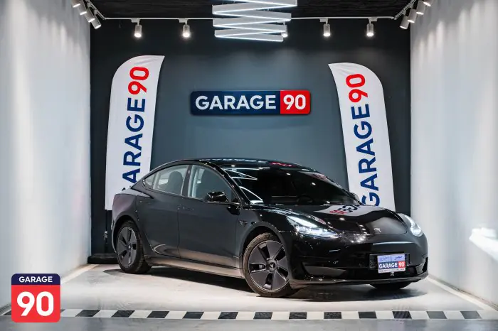 Tesla Model 3 2022 - صورة 2