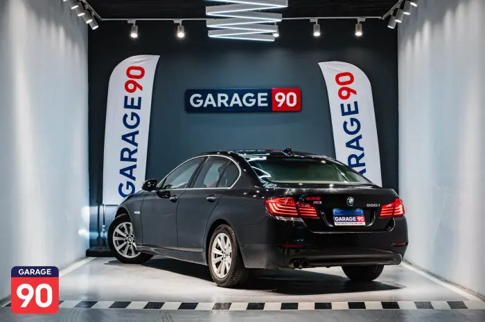 bmw 520i 2016 - صورة 6