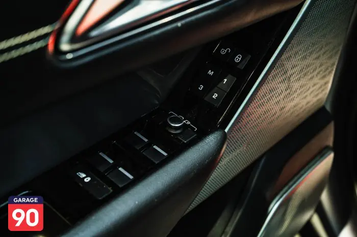 Land Rover Velar 2020 - صورة 10