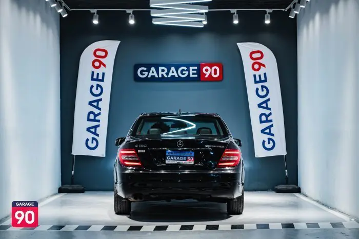 Mercedes-Benz C180 2012 - صورة 4