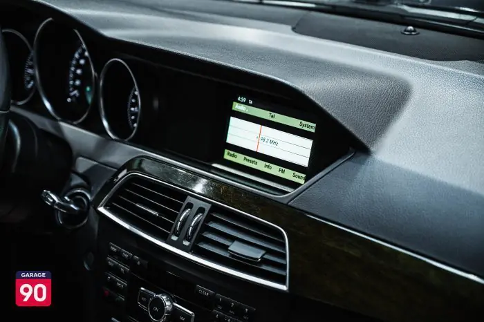 Mercedes-Benz C180 2012 - صورة 13