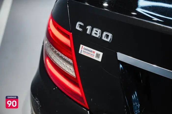 Mercedes-Benz C180 2012 - صورة 10