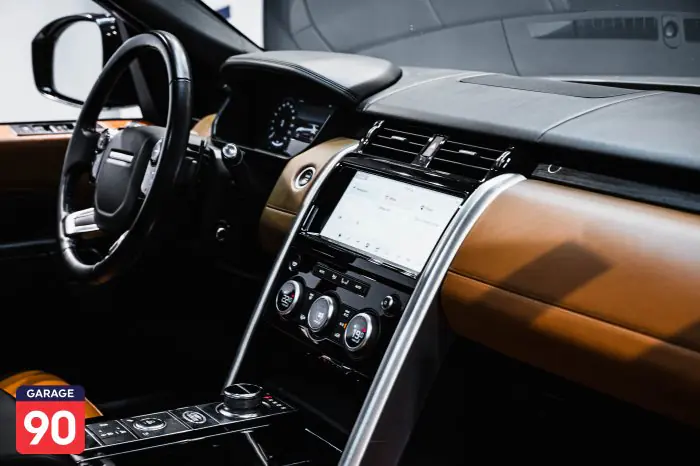 Land Rover Discovery 2020 - صورة 11