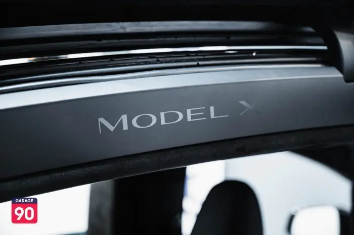 Tesla Model Y 2023 - صورة 17