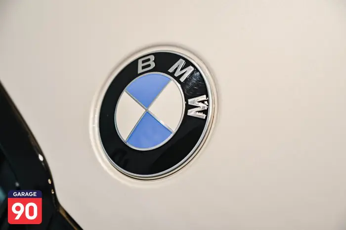 bmw 320i 2023 - صورة 11