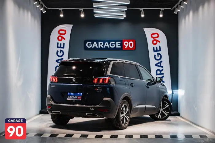 Peugeot 5008 2021 - صورة 8