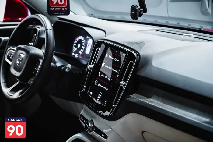Volvo XC40 2021 - صورة 10
