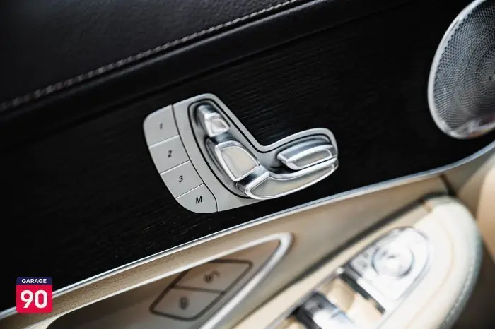 Mercedes-Benz GLC200 2020 - صورة 19