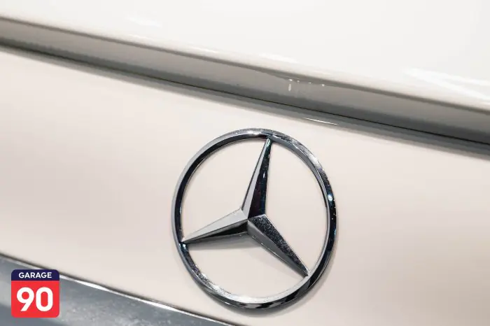 Mercedes-Benz E200 2023 - صورة 7