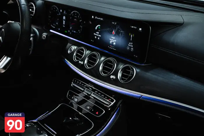 Mercedes-Benz E200 2023 - صورة 13
