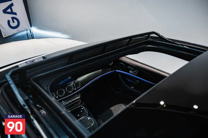 Mercedes-Benz E200 2023 - صورة 8