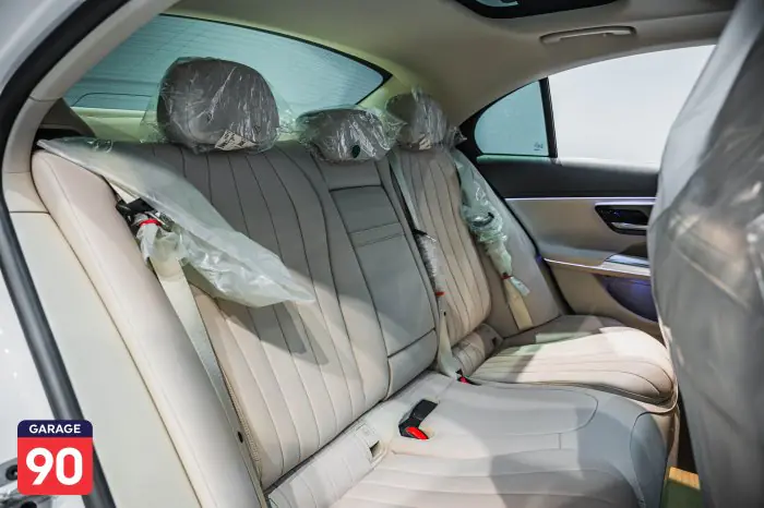 Mercedes-Benz E200 2024 - صورة 18