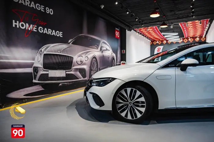 Mercedes-Benz Eqe300 2023 - صورة 11