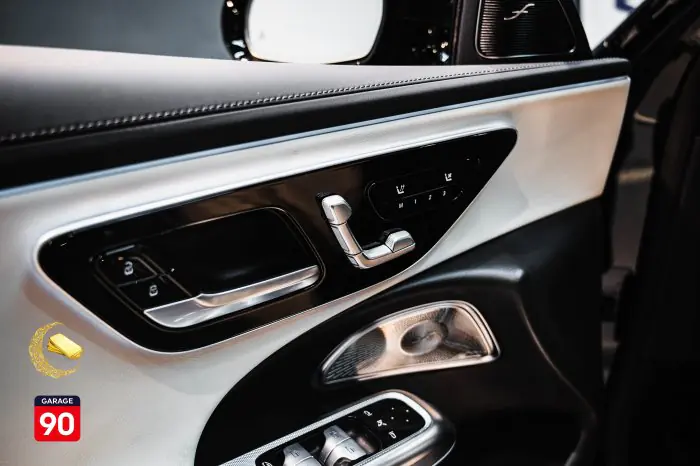 Mercedes-Benz E200 2024 - صورة 16