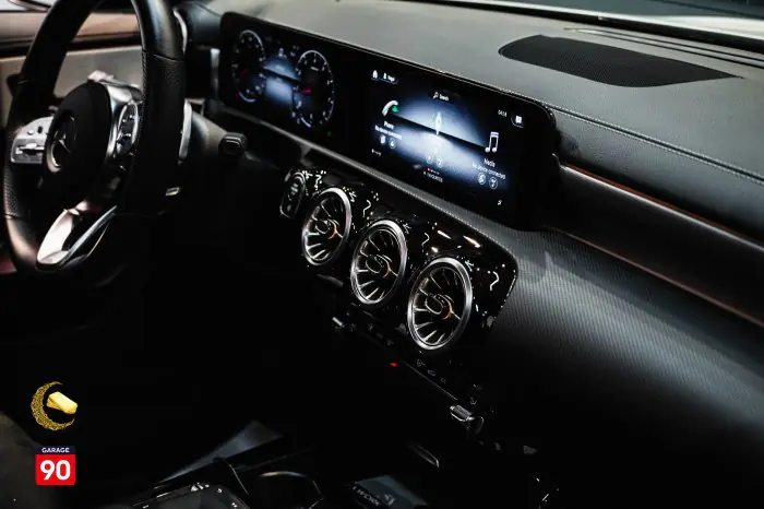 Mercedes-Benz CLA200 2021 - صورة 14