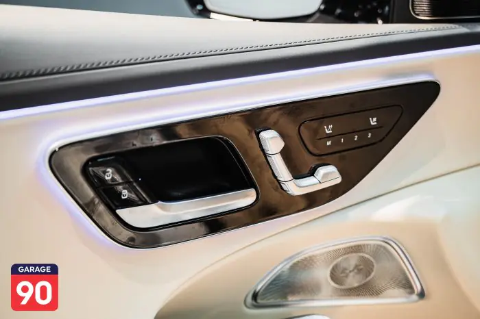 Mercedes-Benz E200 2025 - صورة 16