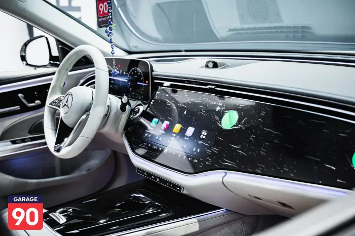 Mercedes-Benz E200 2025 - صورة 13