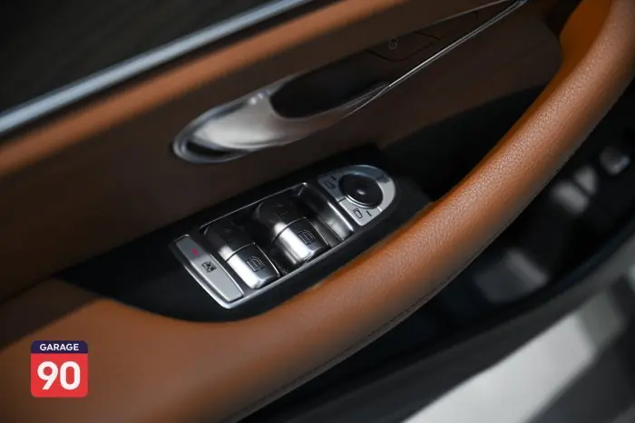 Mercedes-Benz E350e 2018 - صورة 12