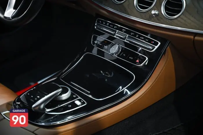 Mercedes-Benz E350e 2018 - صورة 18