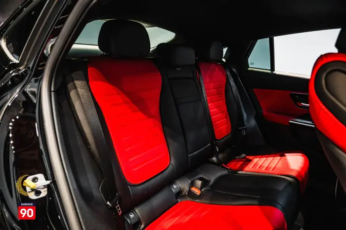Mercedes-Benz GLC200 2025 - صورة 15