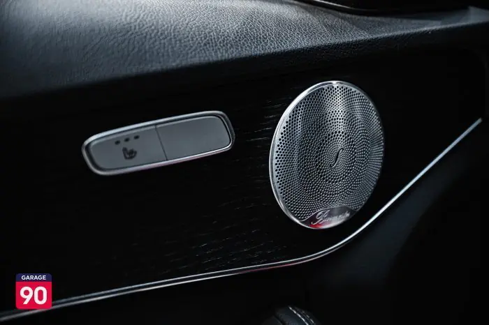 Mercedes-Benz C200 2019 - صورة 15