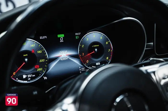Mercedes-Benz C200 2019 - صورة 11