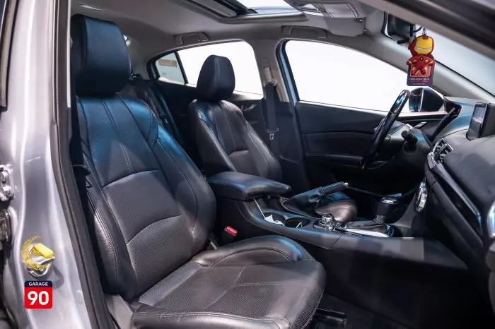 Mazda Mazda3 2020 - صورة 17