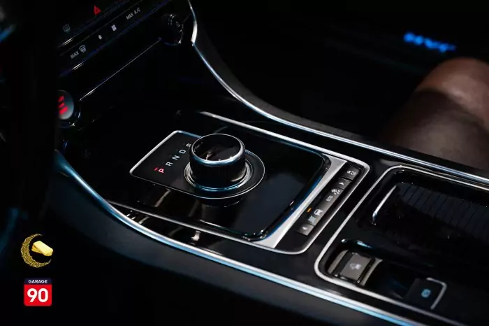 Jaguar XF 2018 - صورة 13