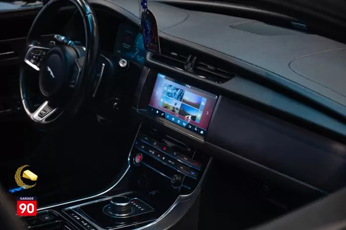 Jaguar XF 2018 - صورة 15