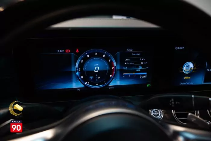 Mercedes-Benz E200 2019 - صورة 16