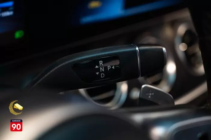 Mercedes-Benz E200 2019 - صورة 13