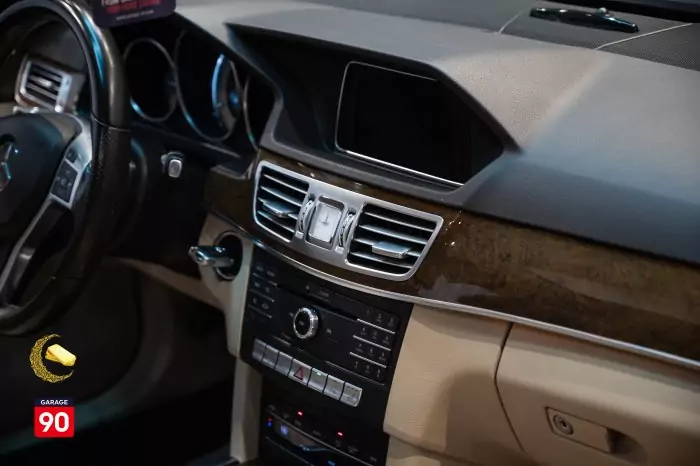 Mercedes-Benz E180 2016 - صورة 17