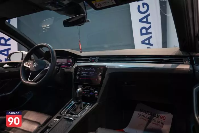 Volkswagen Passat 2021 - صورة 12