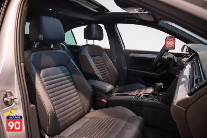 Volkswagen Passat 2021 - صورة 14