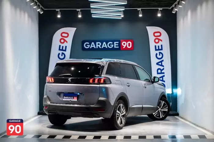 Peugeot 5008 2021 - صورة 6