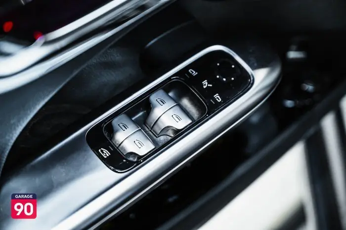 Mercedes-Benz C180 2022 - صورة 16
