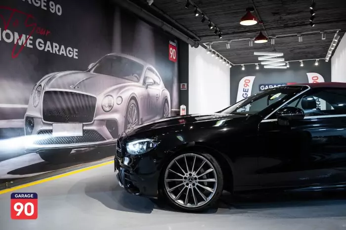 Mercedes-Benz E300 2021 - صورة 13