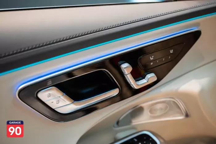Mercedes-Benz E200 2025 - صورة 15