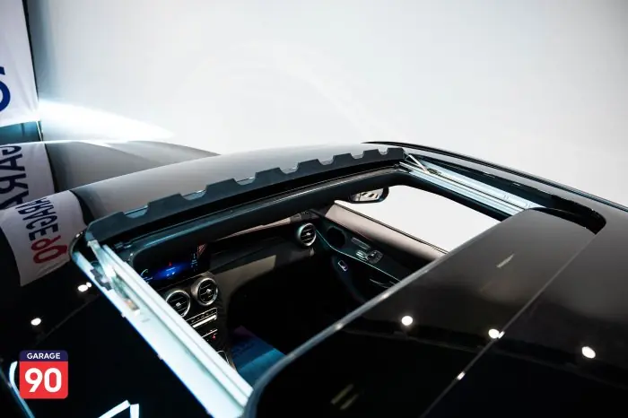 Mercedes-Benz GLC300 2023 - صورة 10