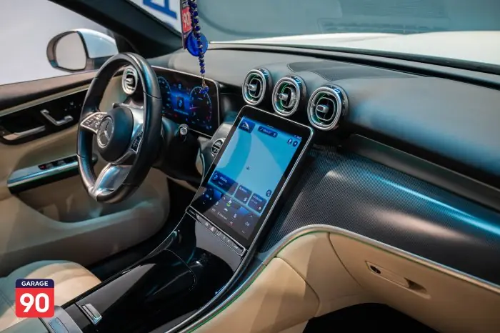 Mercedes-Benz GLC200 2023 - صورة 14