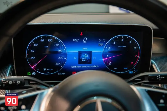 Mercedes-Benz GLC200 2023 - صورة 13