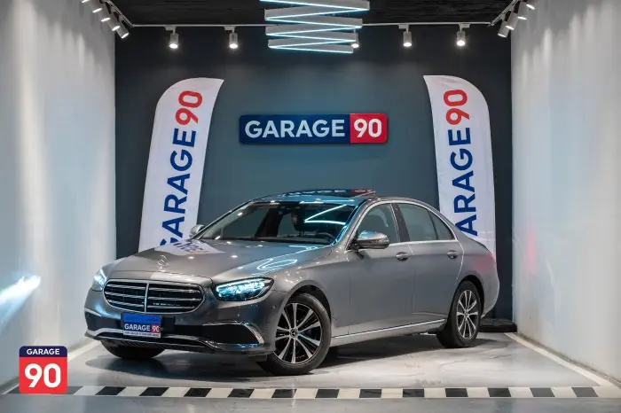 Mercedes-Benz E200 2022 - صورة 3