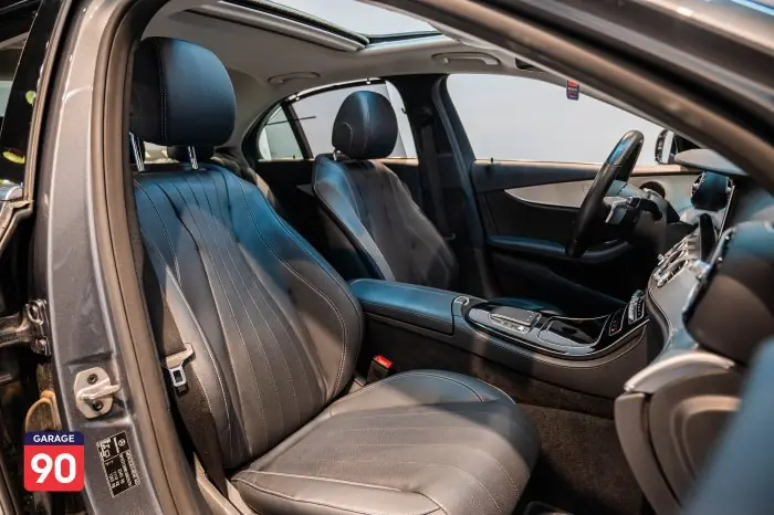 Mercedes-Benz E200 2022 - صورة 12