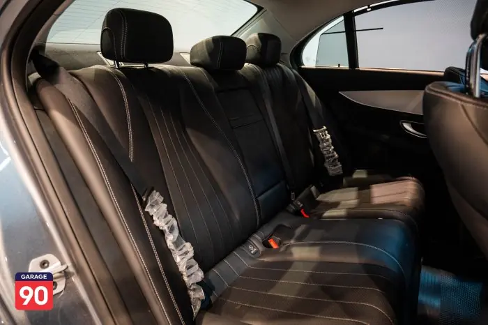 Mercedes-Benz E200 2022 - صورة 13