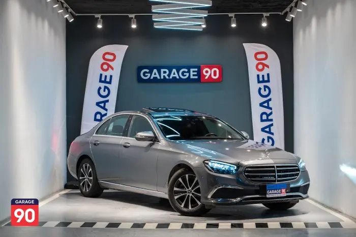 Mercedes-Benz E200 2022 - صورة 15