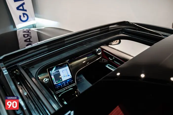 Mercedes-Benz GLC300 2023 - صورة 11