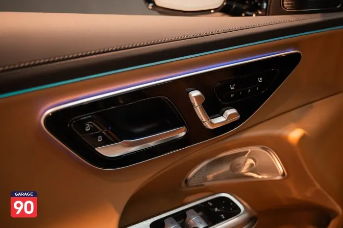 Mercedes-Benz E200 2024 - صورة 11